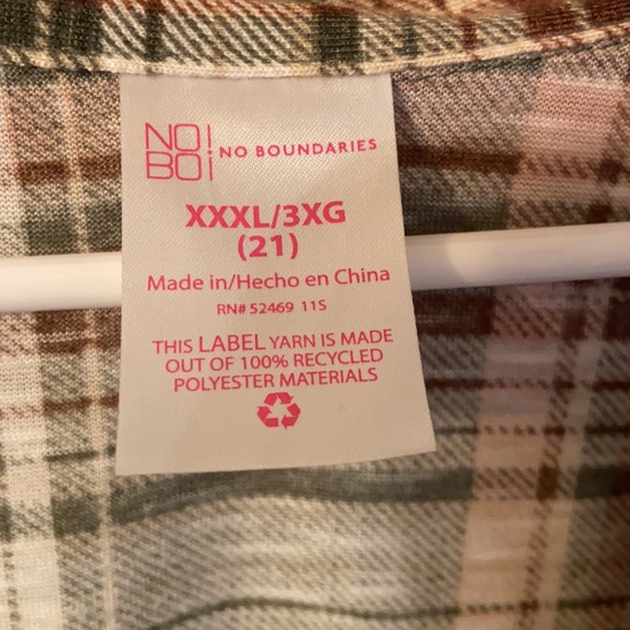 Plaid Tee - Picture 2 of 3